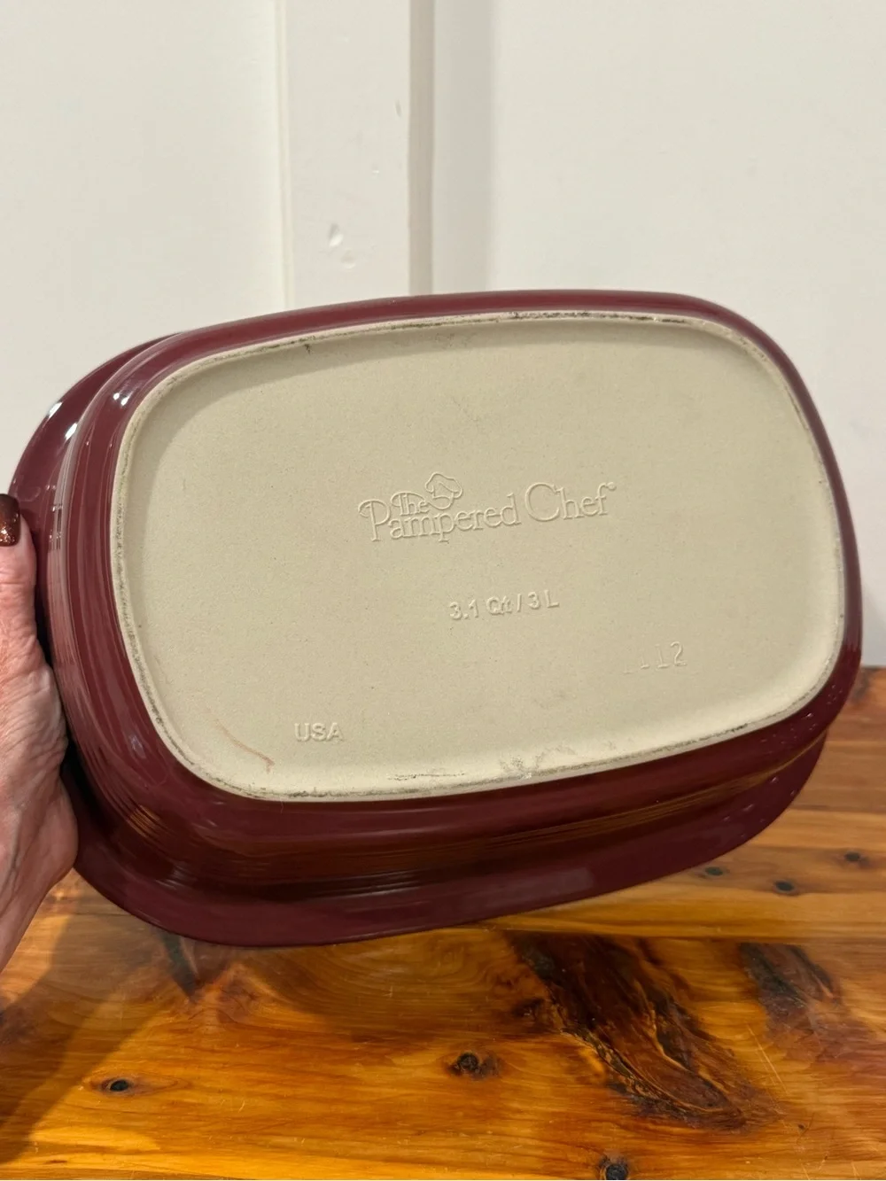 The Pampered Chef Stoneware Cranberry Maroon 3 Quart Covered Baking Dish